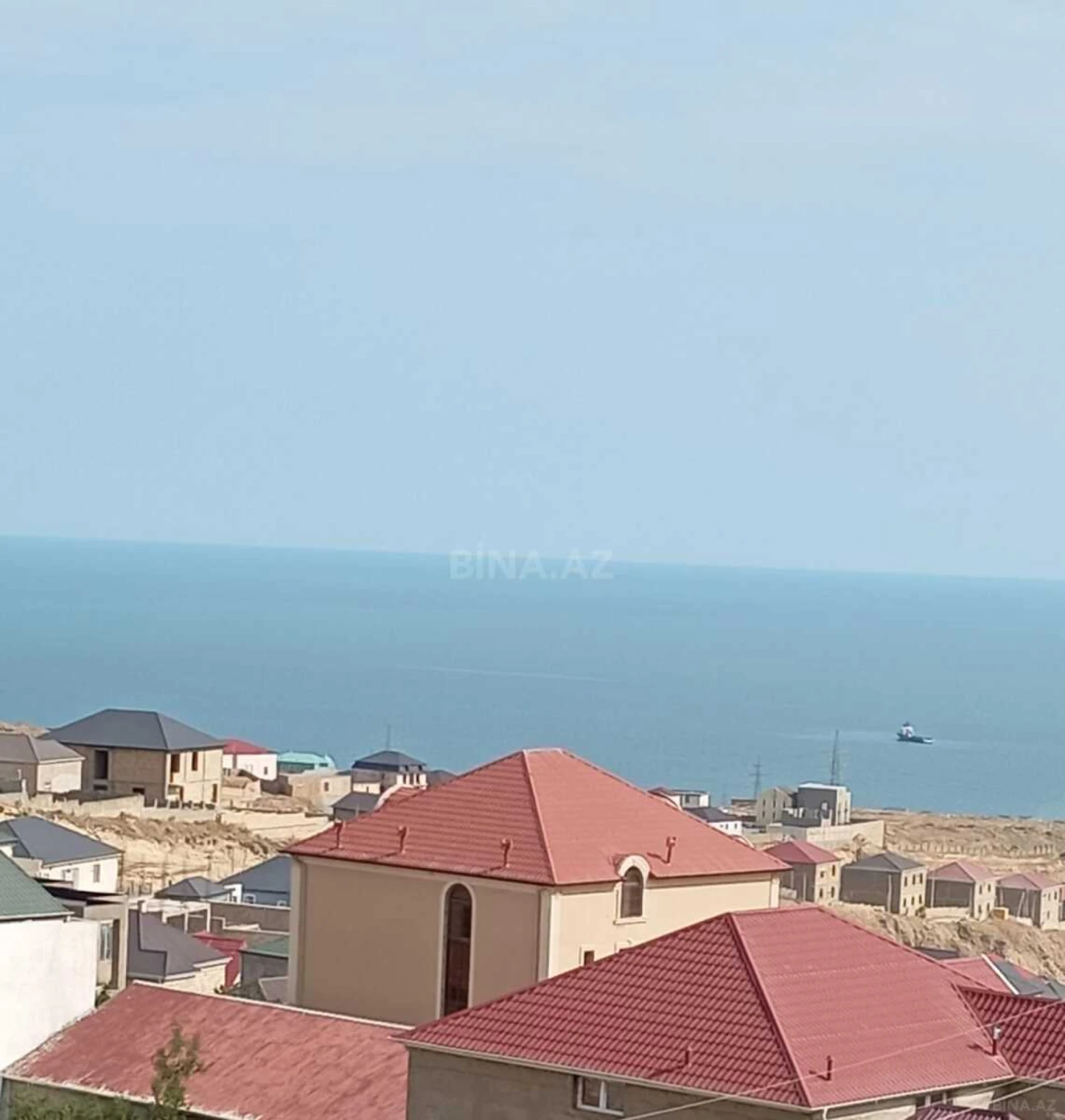 Satılır 5 otaqlı həyət evi 305 m²