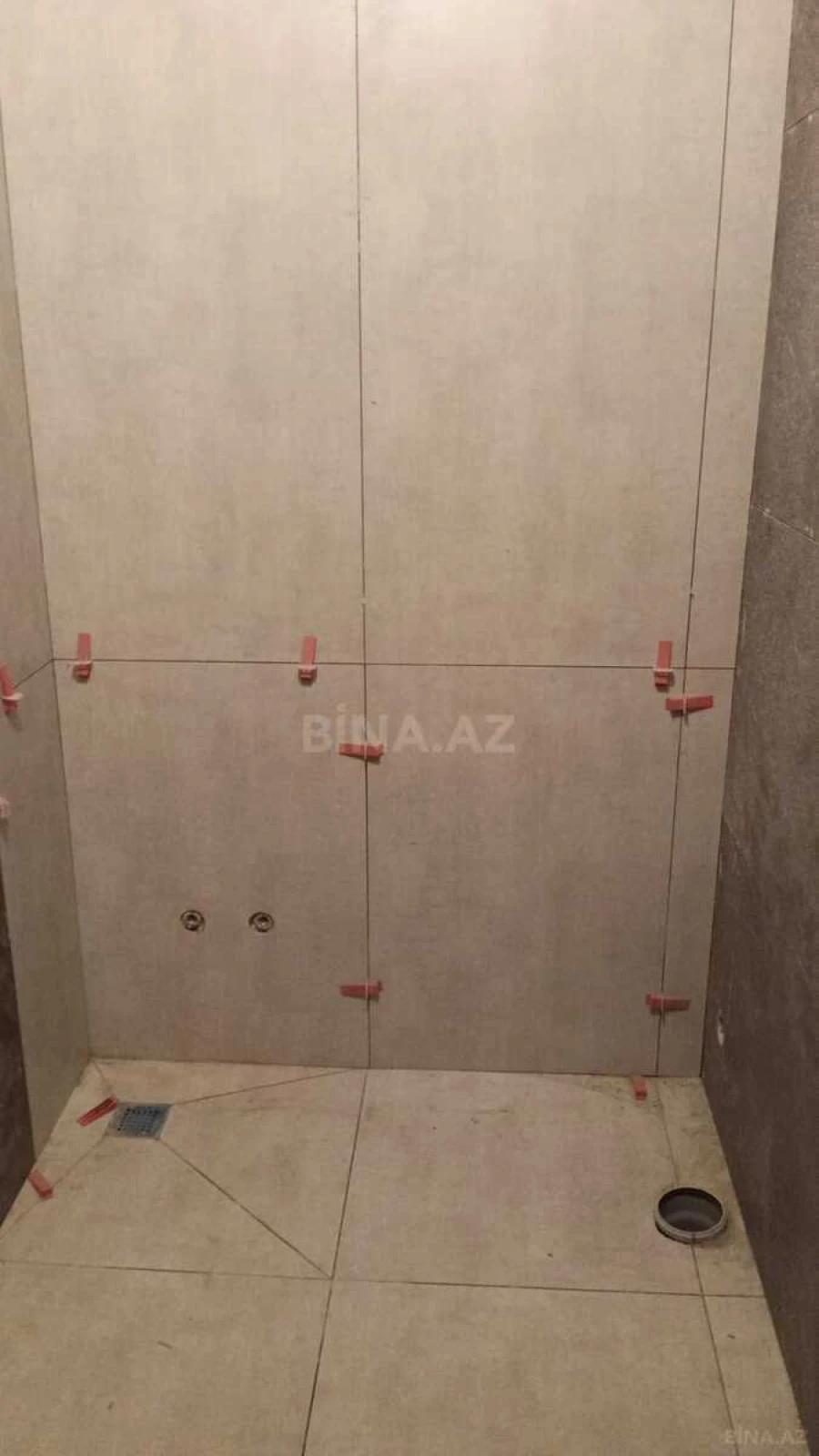 Satılır 5 otaqlı həyət evi 305 m²