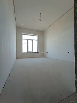 Satılır 5 otaqlı həyət evi 305 m²