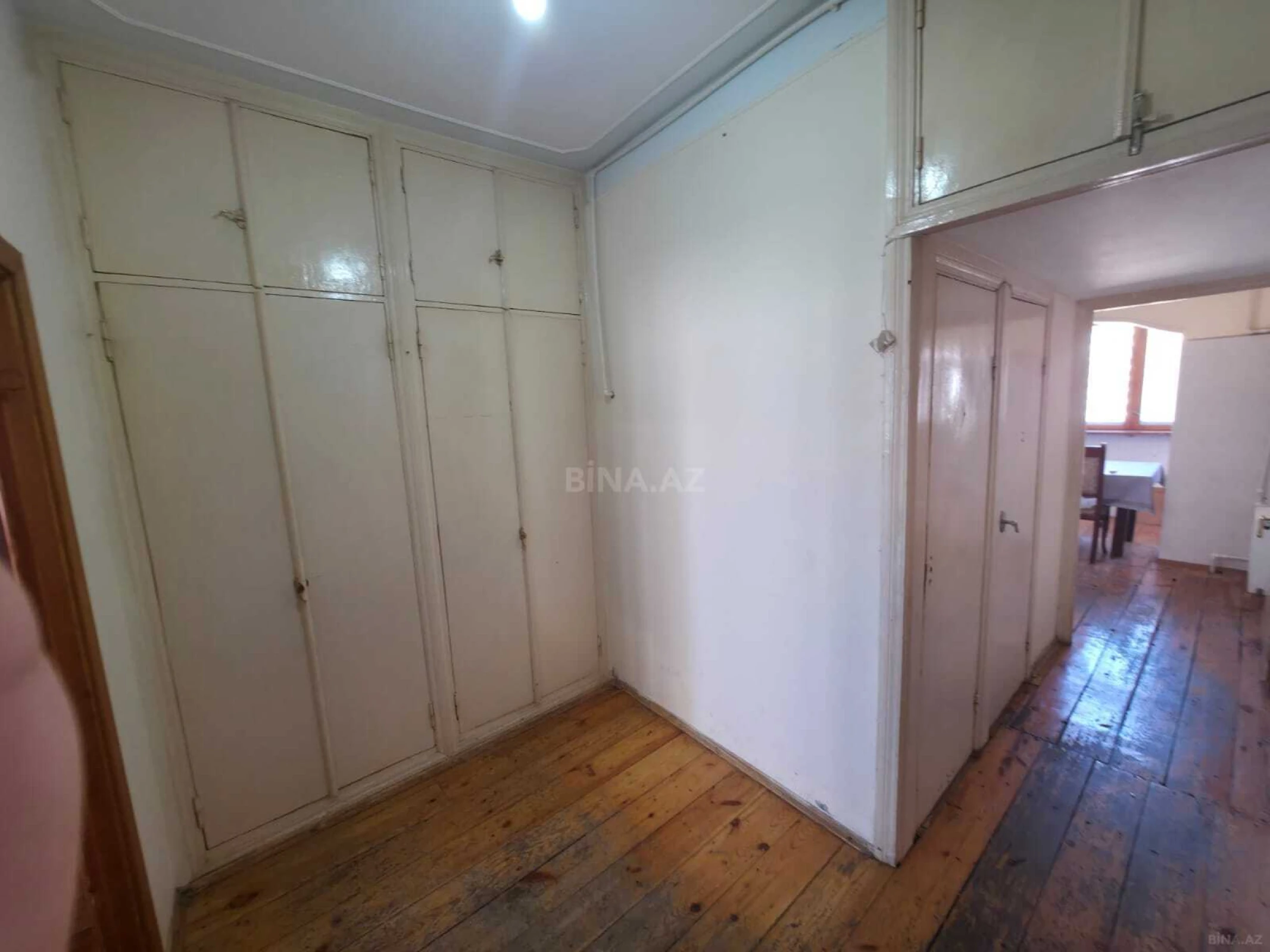 Satılır 2 otaqlı mənzil 60 m²