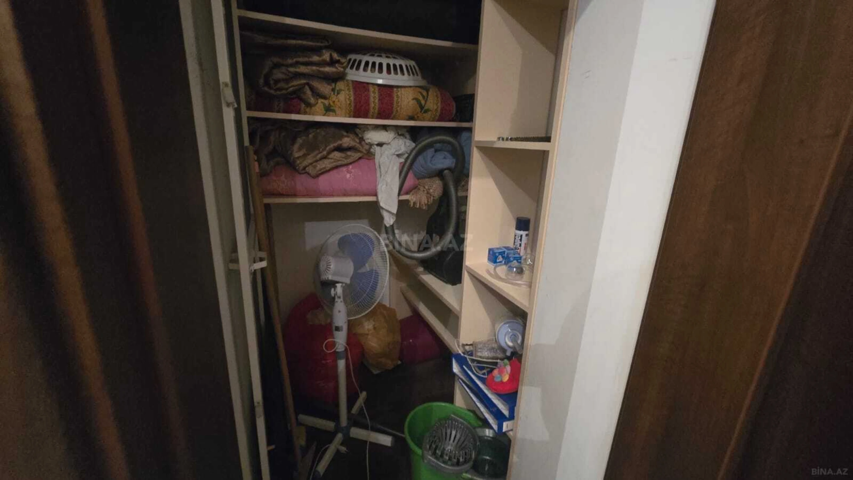 Satılır 3 otaqlı mənzil 157 m²