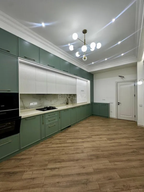 Satılır 4 otaqlı mənzil 148.3 m²