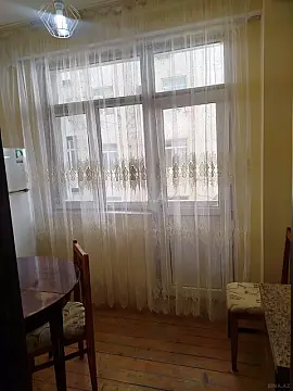Kirayə verilir 2 otaqlı mənzil 40 m²