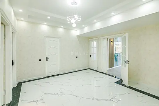 Satılır 3 otaqlı mənzil 120 m²