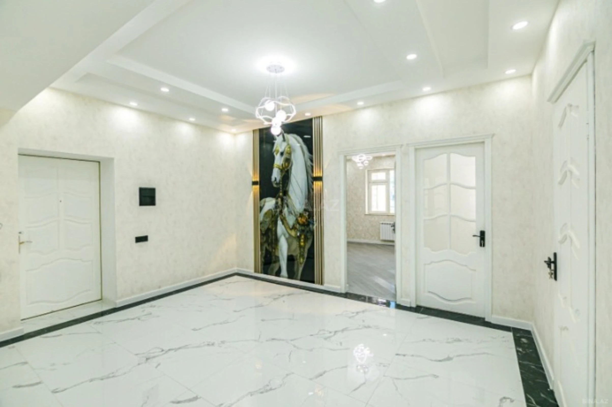 Satılır 3 otaqlı mənzil 120 m²