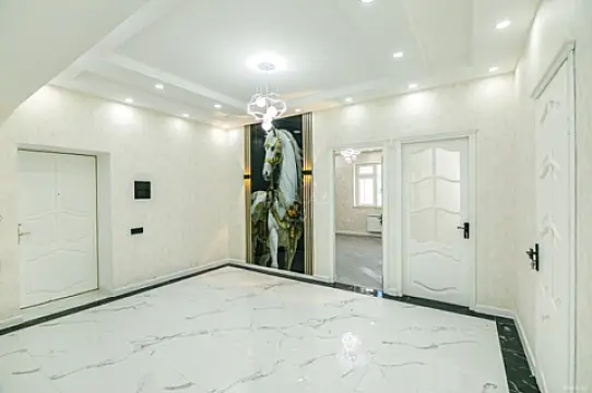 Satılır 3 otaqlı mənzil 120 m²