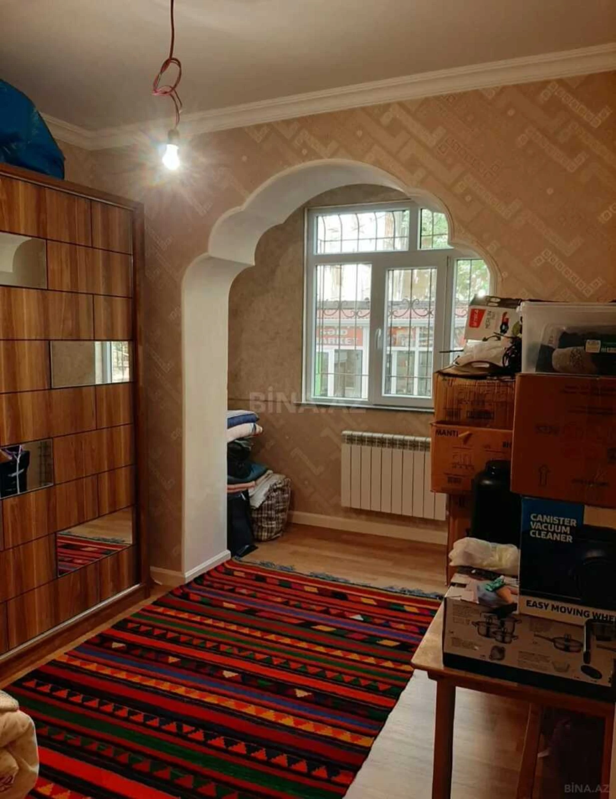 Satılır 4 otaqlı mənzil 100 m²