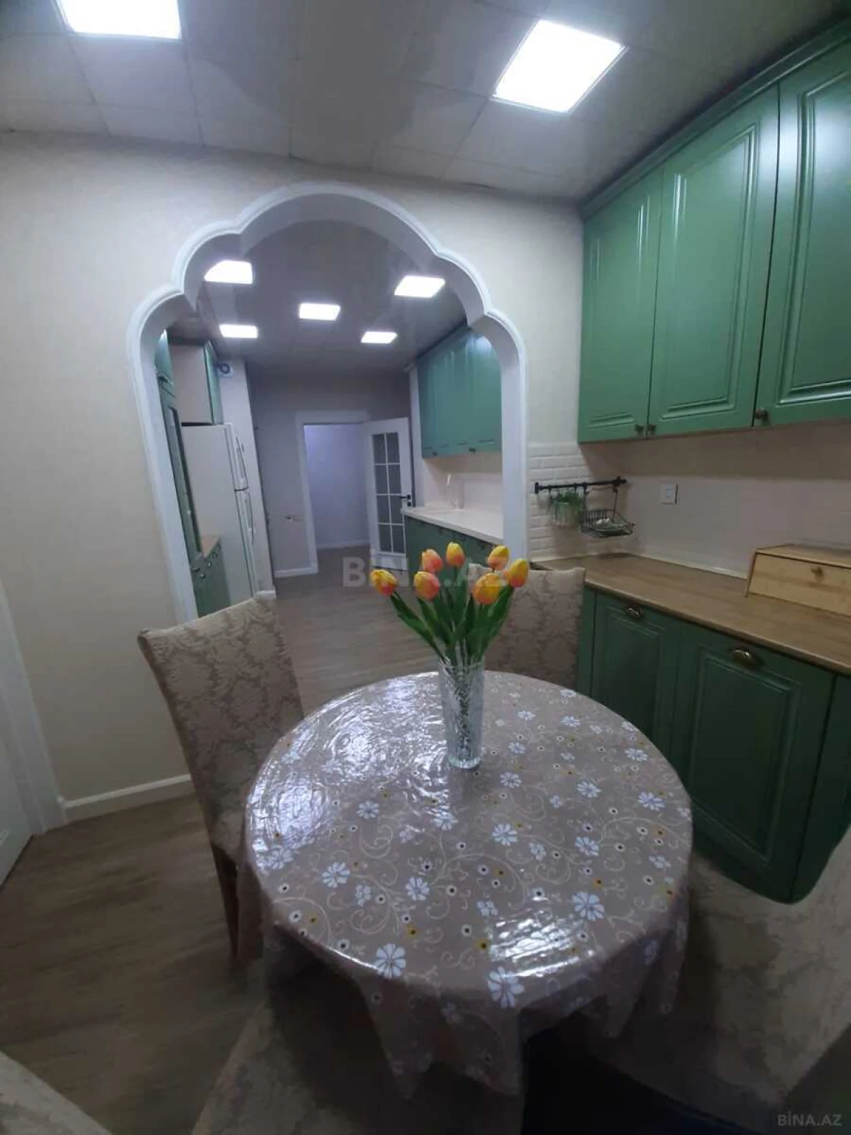 Satılır 4 otaqlı mənzil 100 m²