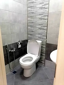 Satılır 2 otaqlı mənzil 86 m²