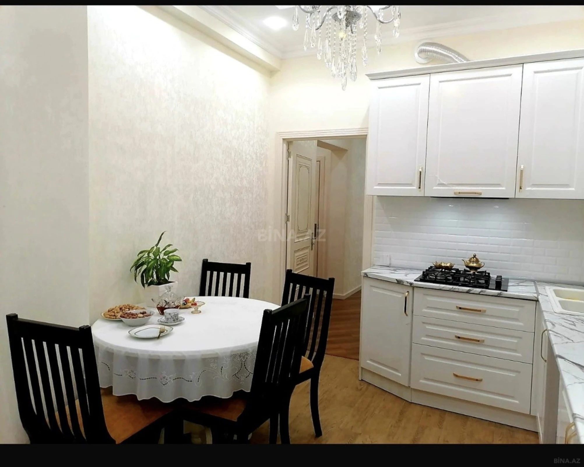 Satılır 2 otaqlı mənzil 86 m²