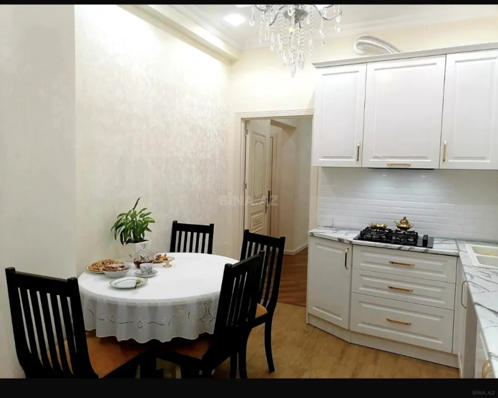 Satılır 2 otaqlı mənzil 86 m²