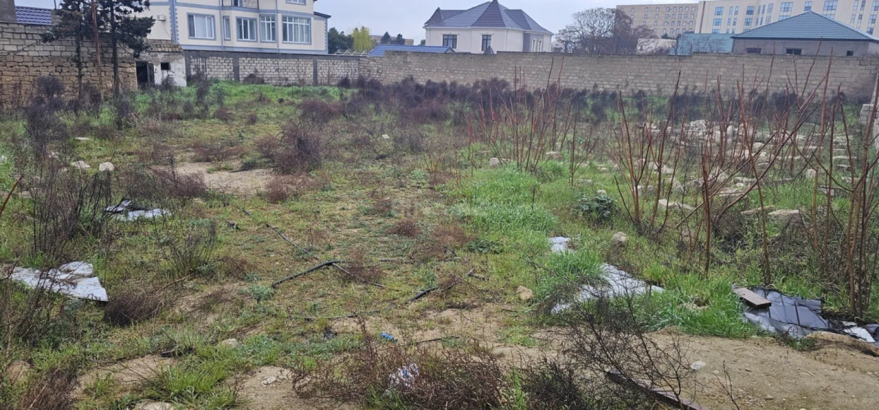 Satılır torpaq sahəsi 12 m²