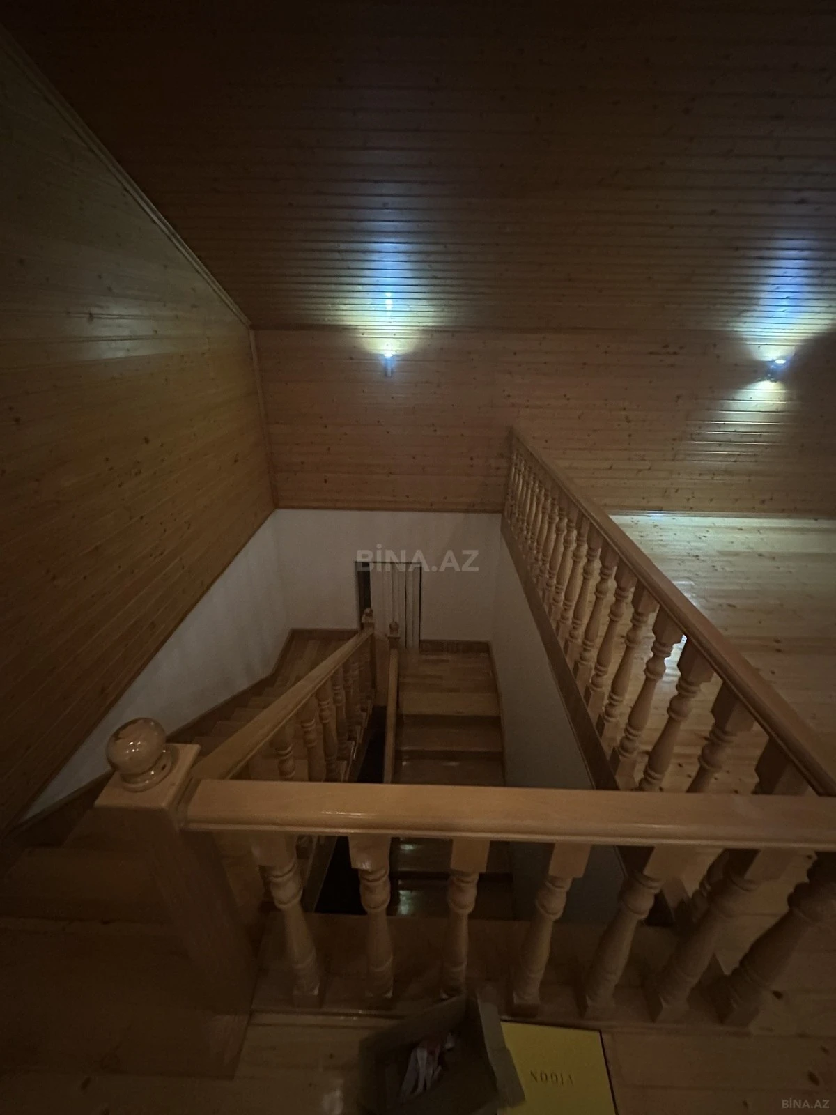 Satılır 7 otaqlı həyət evi 335 m²