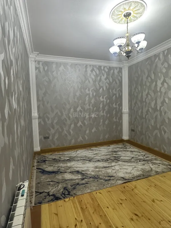 Satılır 7 otaqlı həyət evi 335 m²