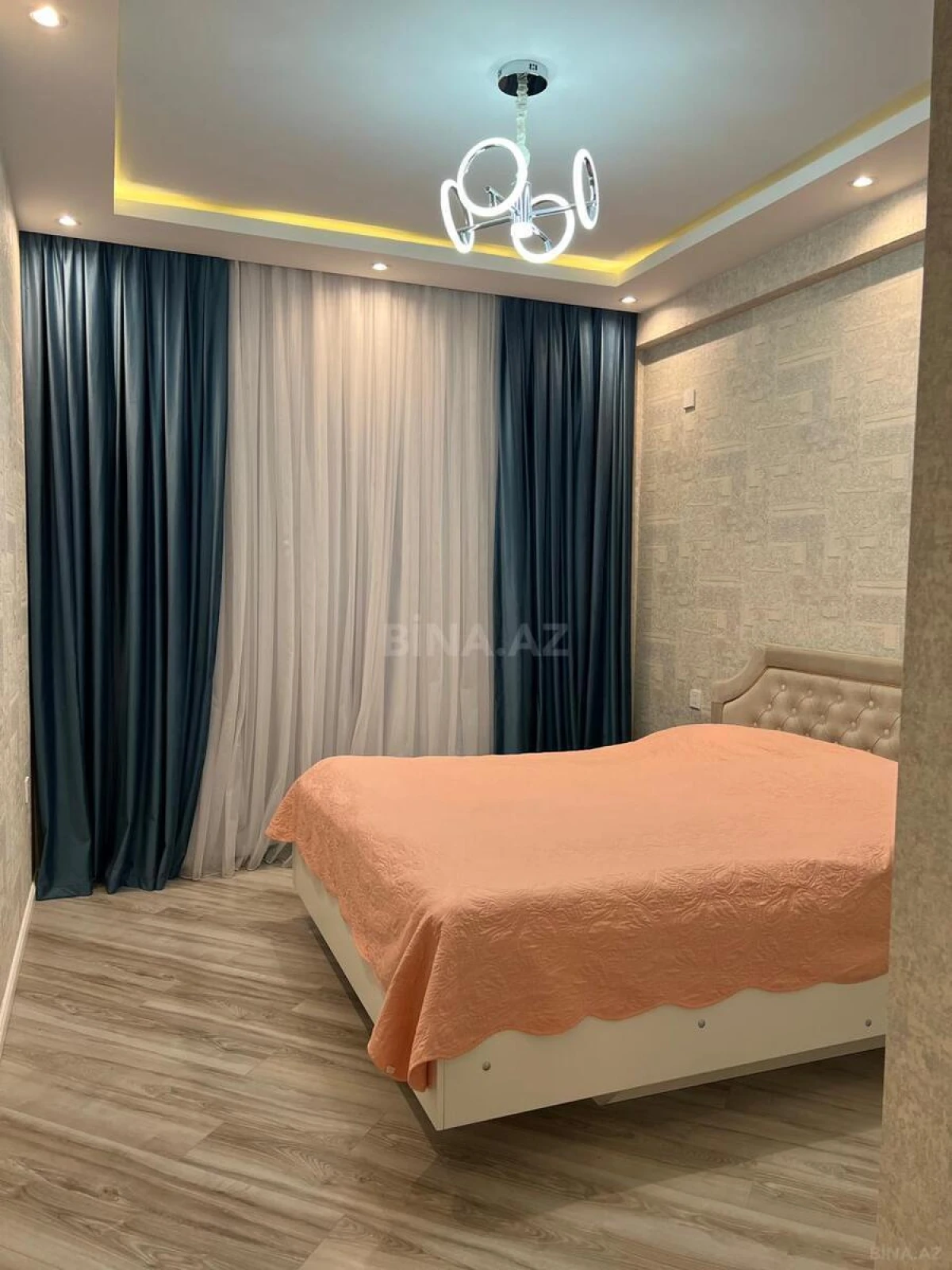 Kirayə verilir 2 otaqlı mənzil 60 m²