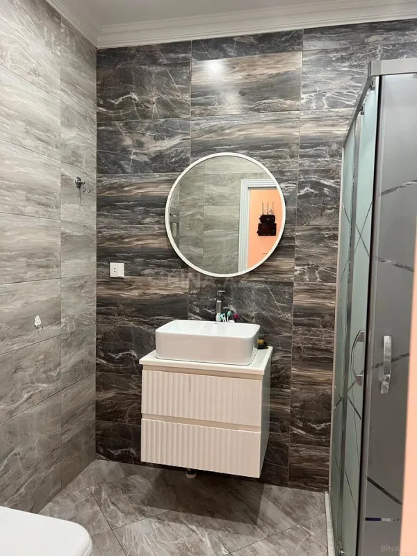 Kirayə verilir 2 otaqlı mənzil 60 m²
