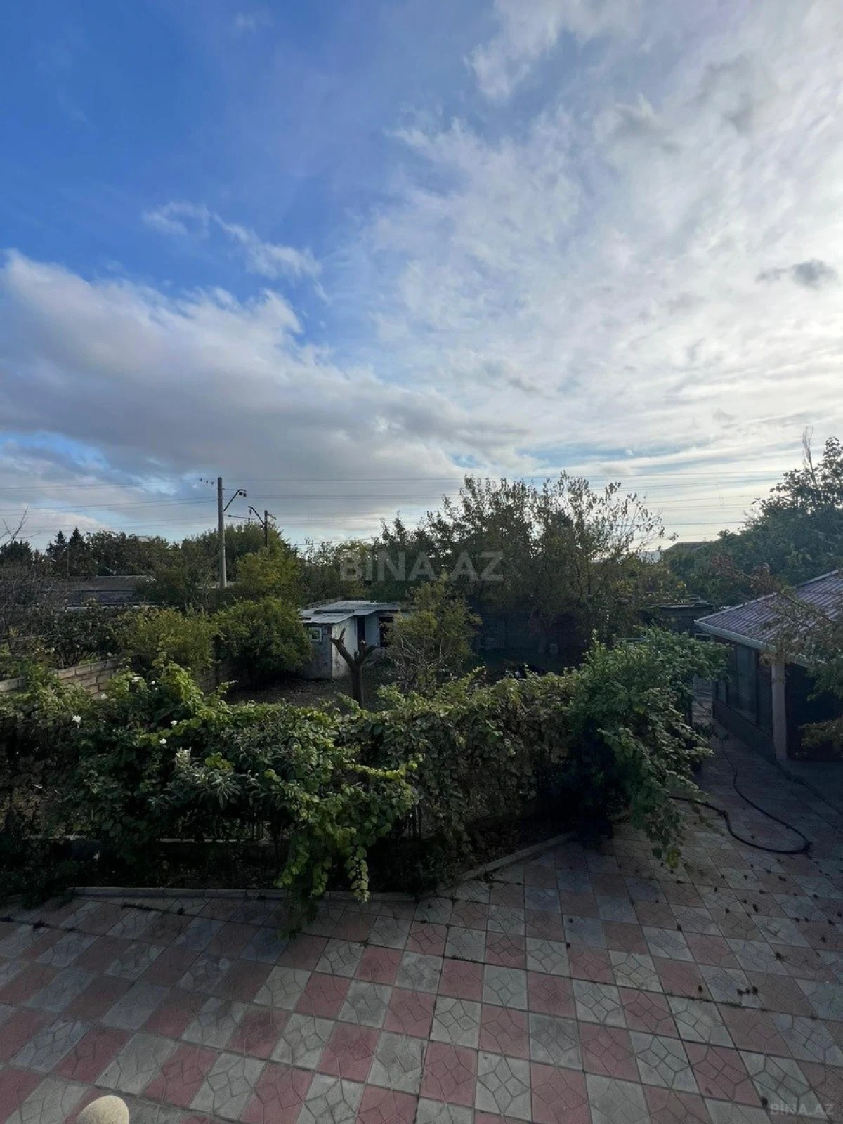 Satılır 6 otaqlı həyət evi 640 m²