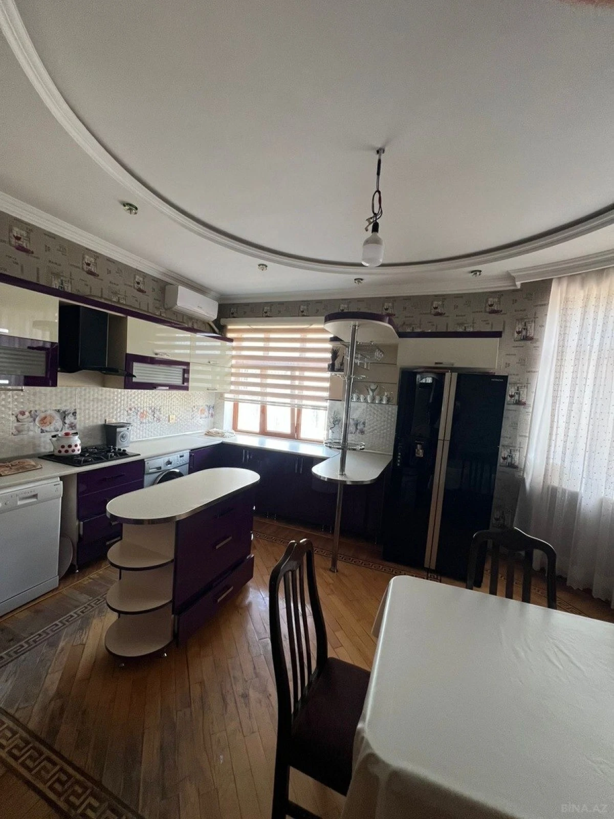 Satılır 6 otaqlı həyət evi 640 m²