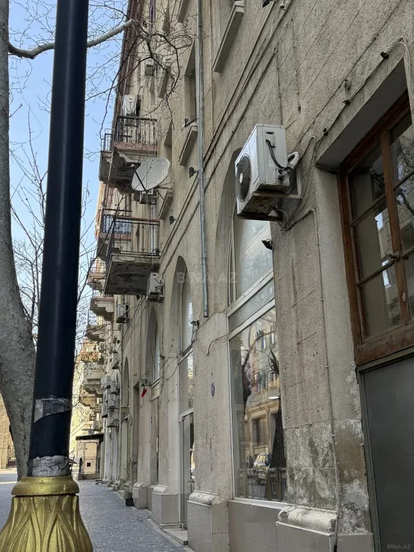Satılır obyekt 61 m²