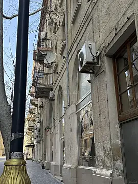Satılır obyekt 61 m² — Bakı 61.00 m²