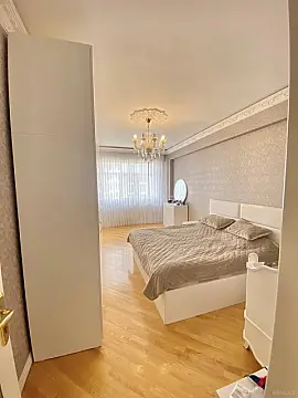 Satılır 3 otaqlı mənzil 110 m²