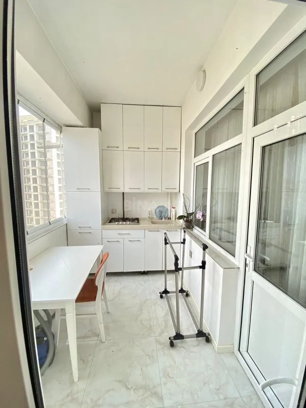 Satılır 3 otaqlı mənzil 110 m²