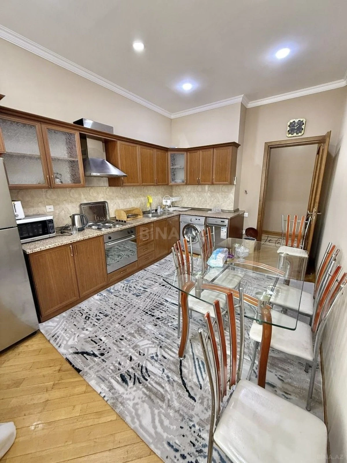 Satılır 3 otaqlı mənzil 150 m²