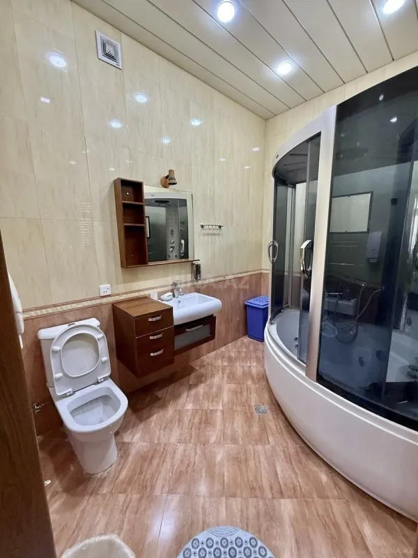 Satılır 3 otaqlı mənzil 150 m²