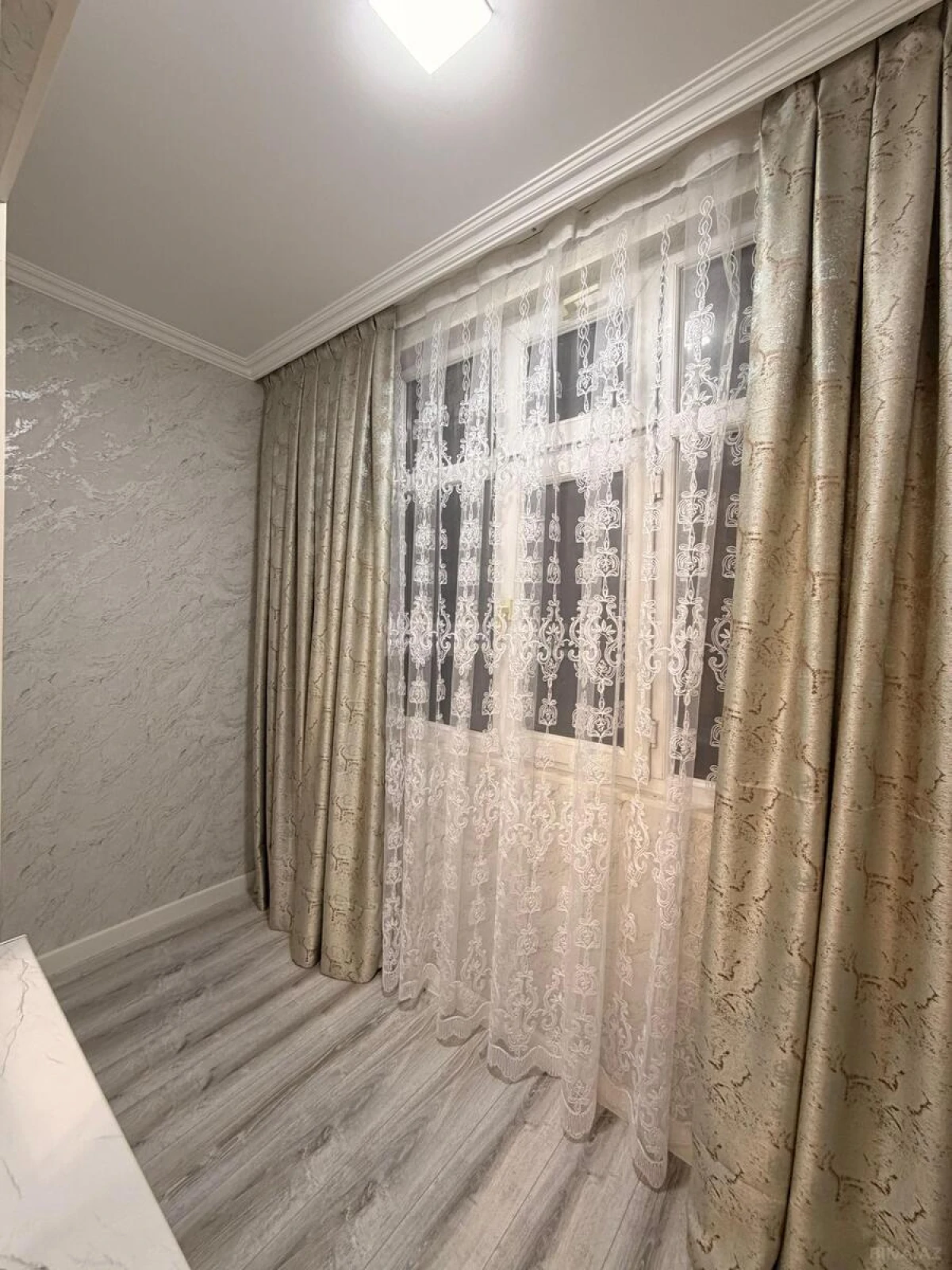 Satılır 1 otaqlı mənzil 40 m²