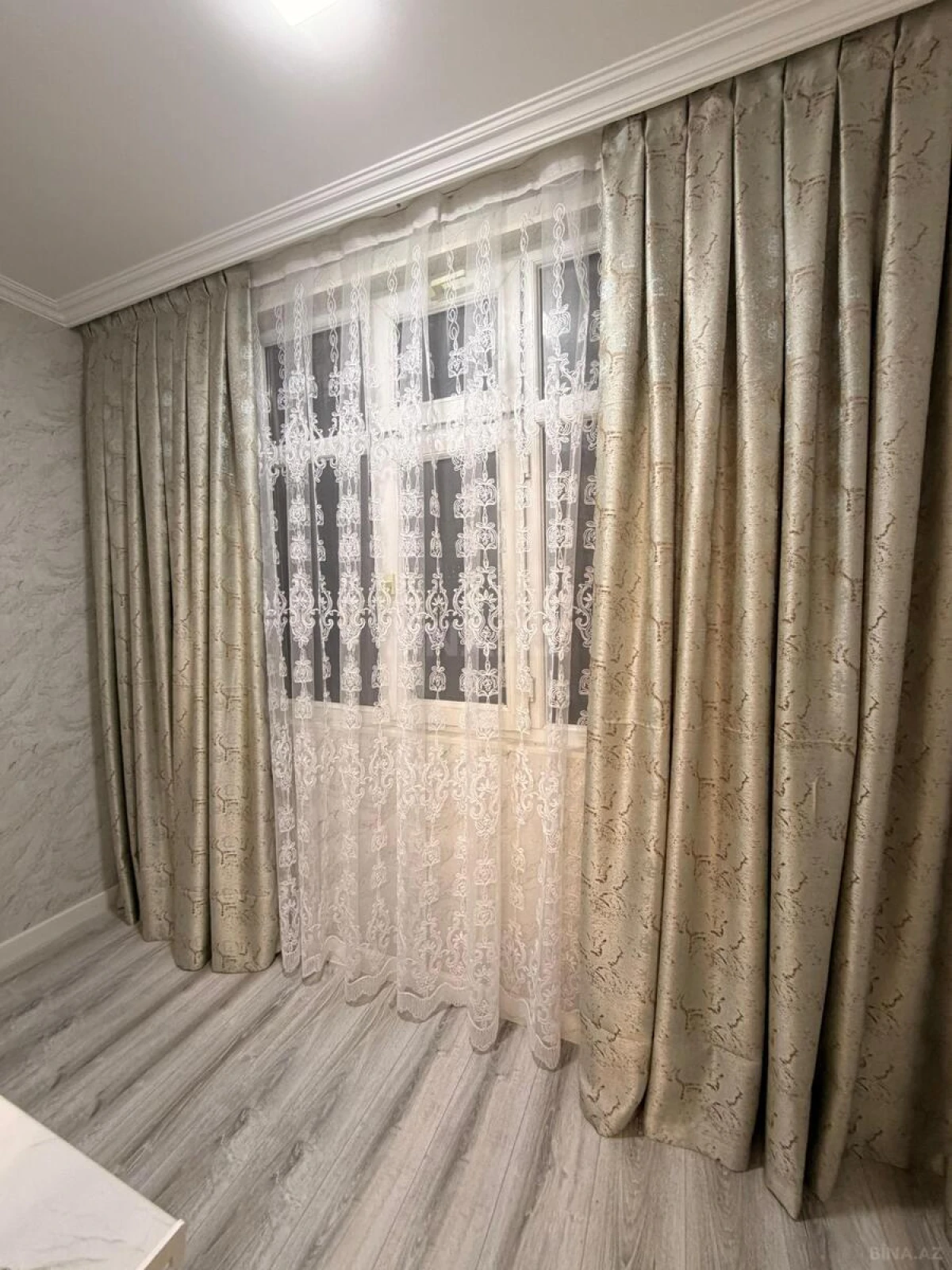 Satılır 1 otaqlı mənzil 40 m²