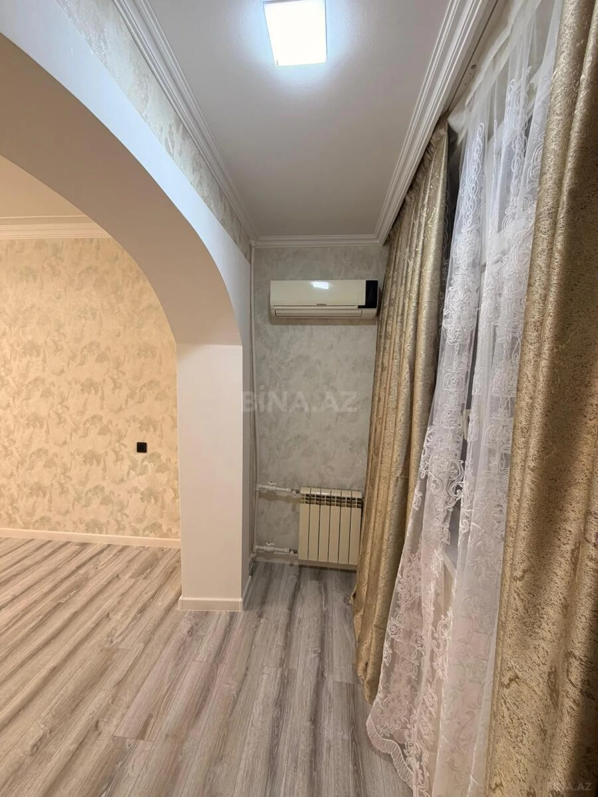 Satılır 1 otaqlı mənzil 40 m²