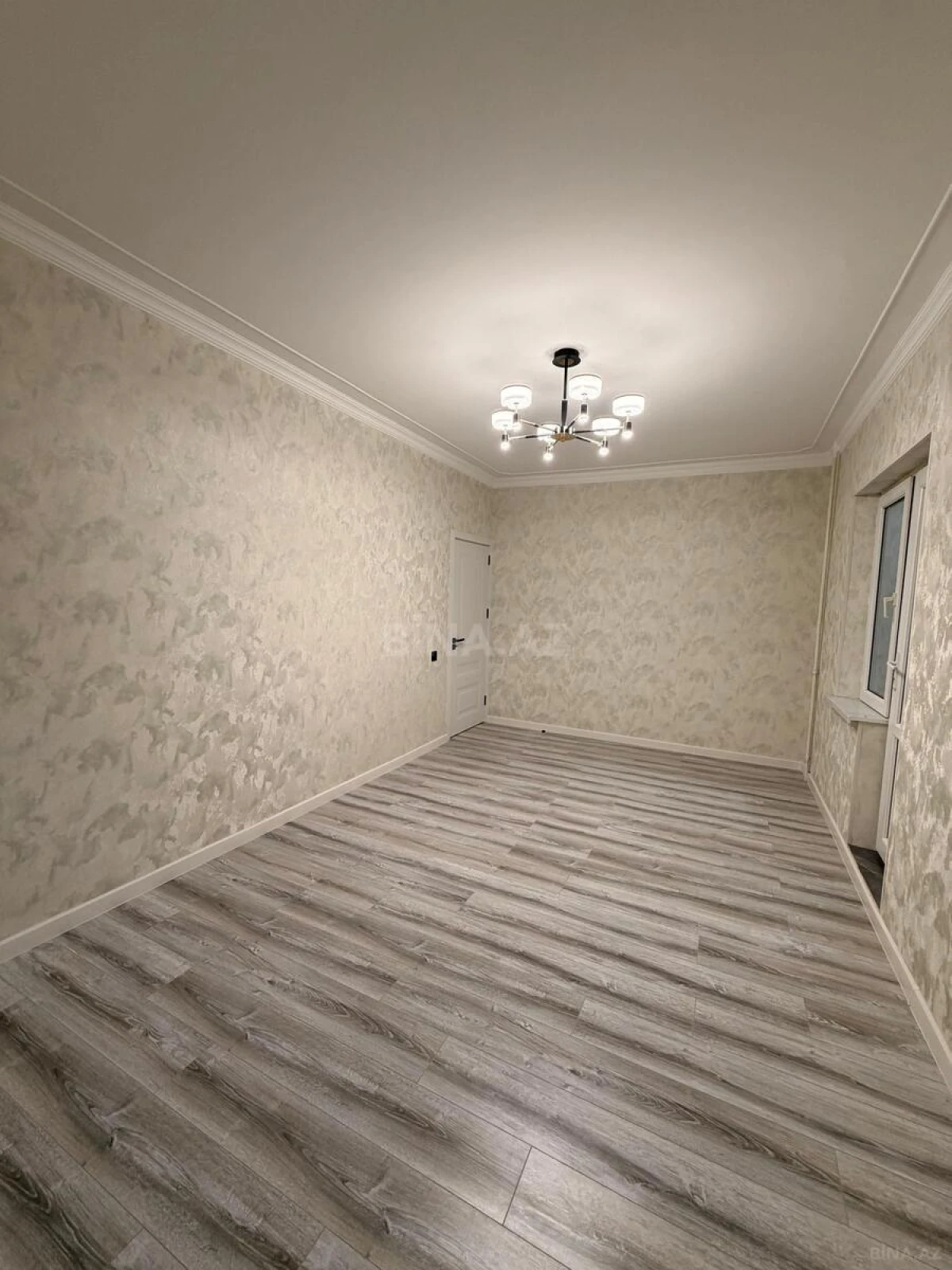 Satılır 1 otaqlı mənzil 40 m²