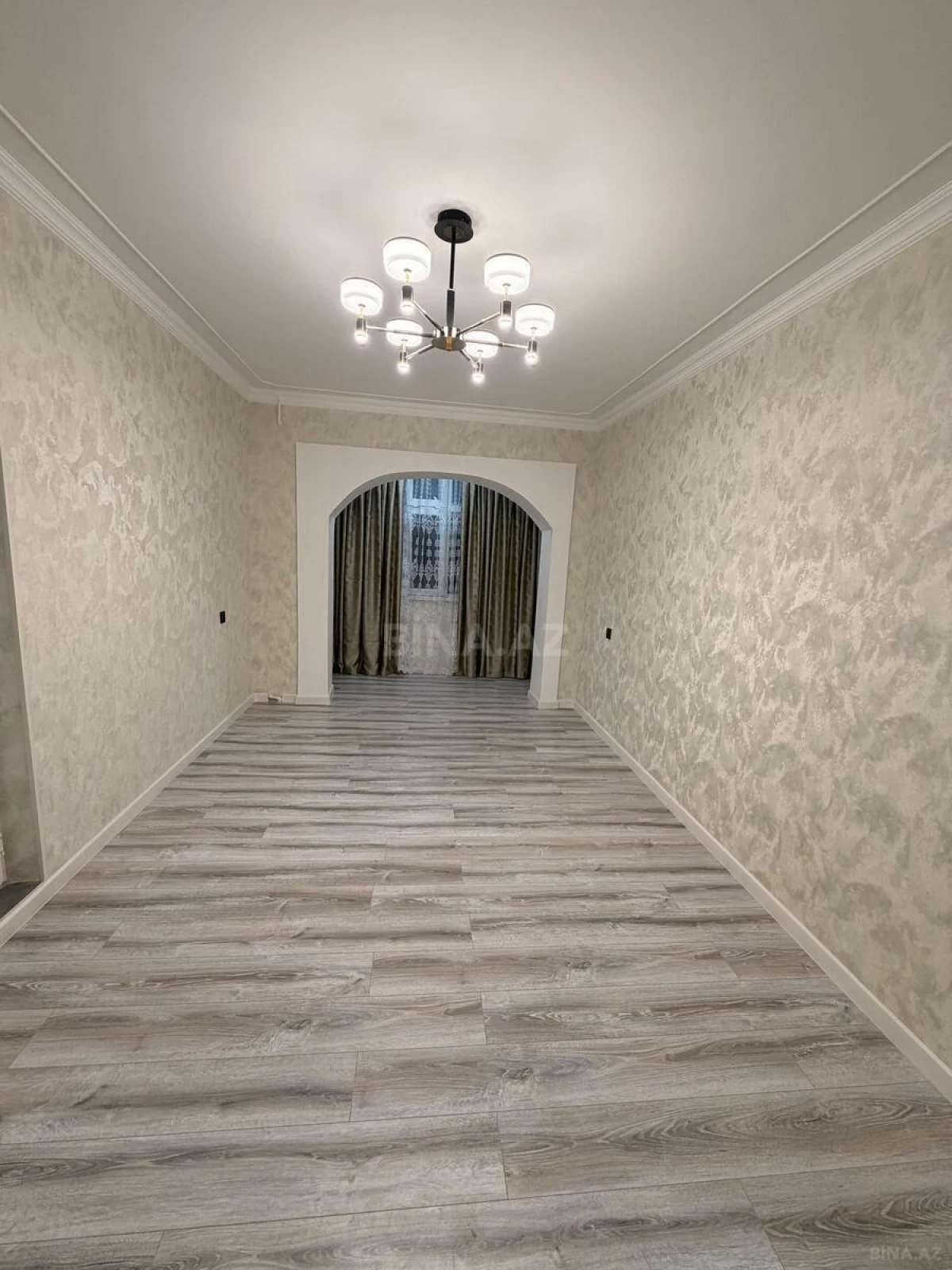 Satılır 1 otaqlı mənzil 40 m²