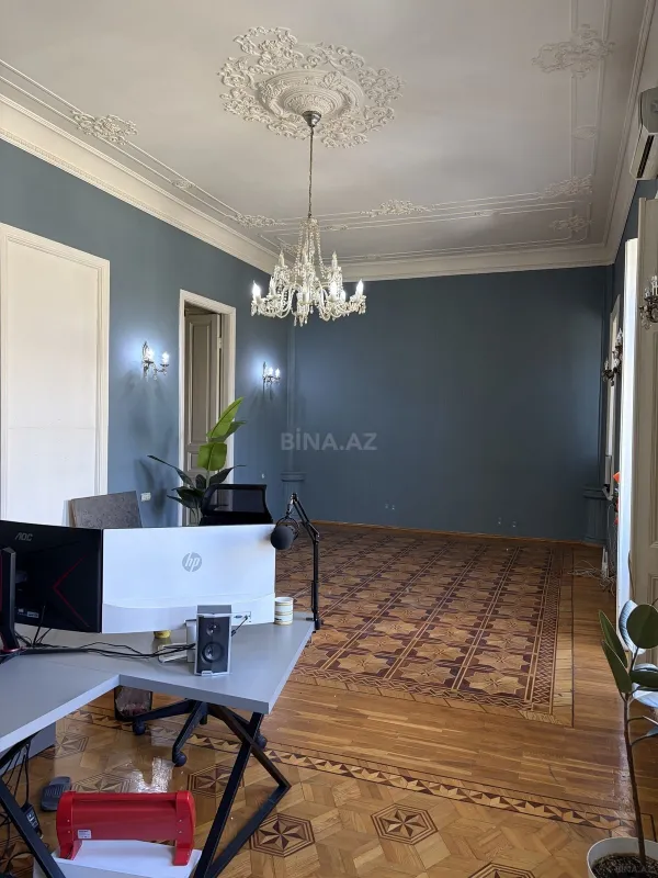 Kirayə verilir 1 otaqlı ofis 50 m²