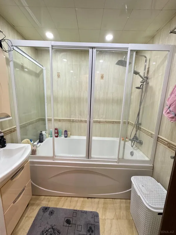 Satılır 3 otaqlı mənzil 128 m²