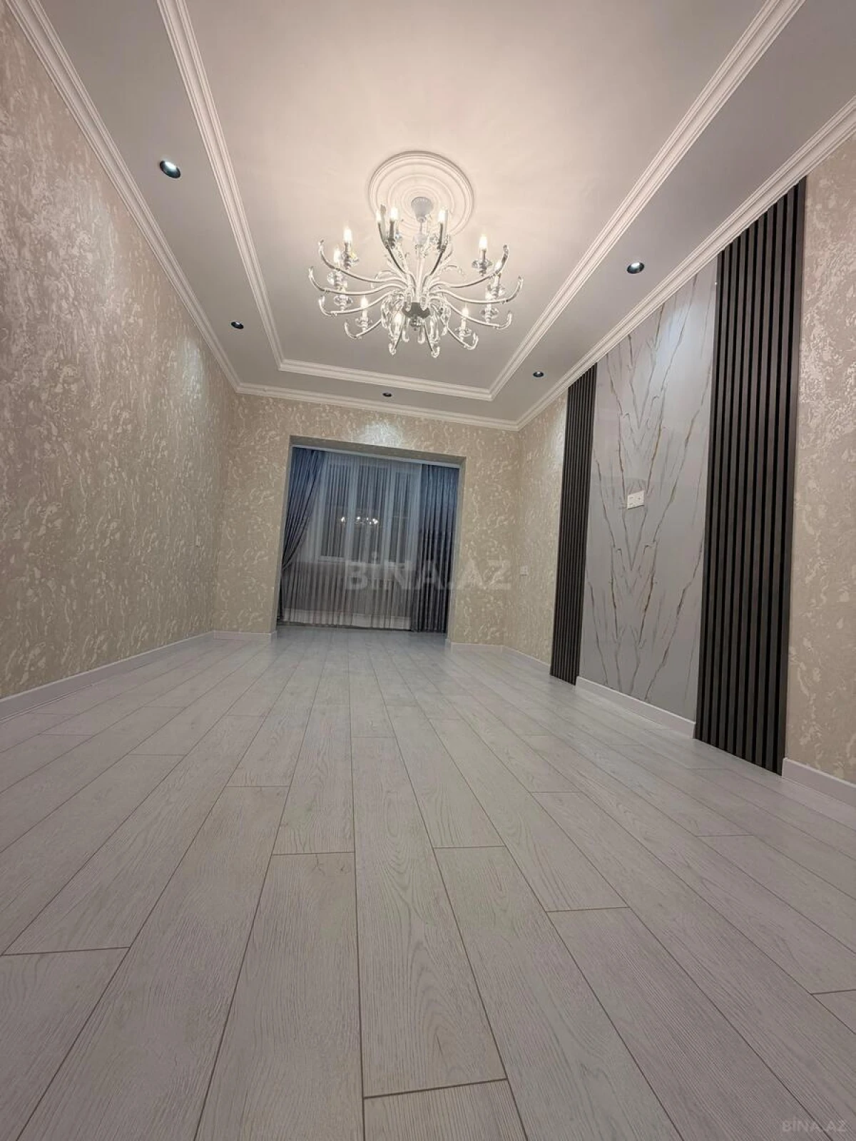 Satılır 3 otaqlı mənzil 82 m²