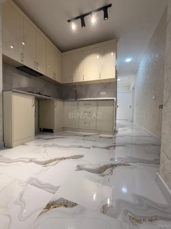 Satılır 3 otaqlı mənzil 82 m²