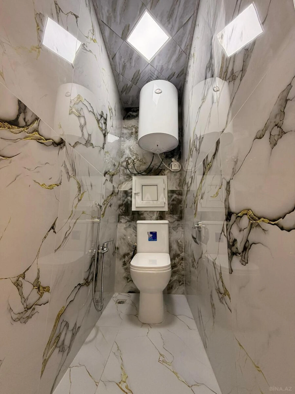 Satılır 3 otaqlı mənzil 82 m²