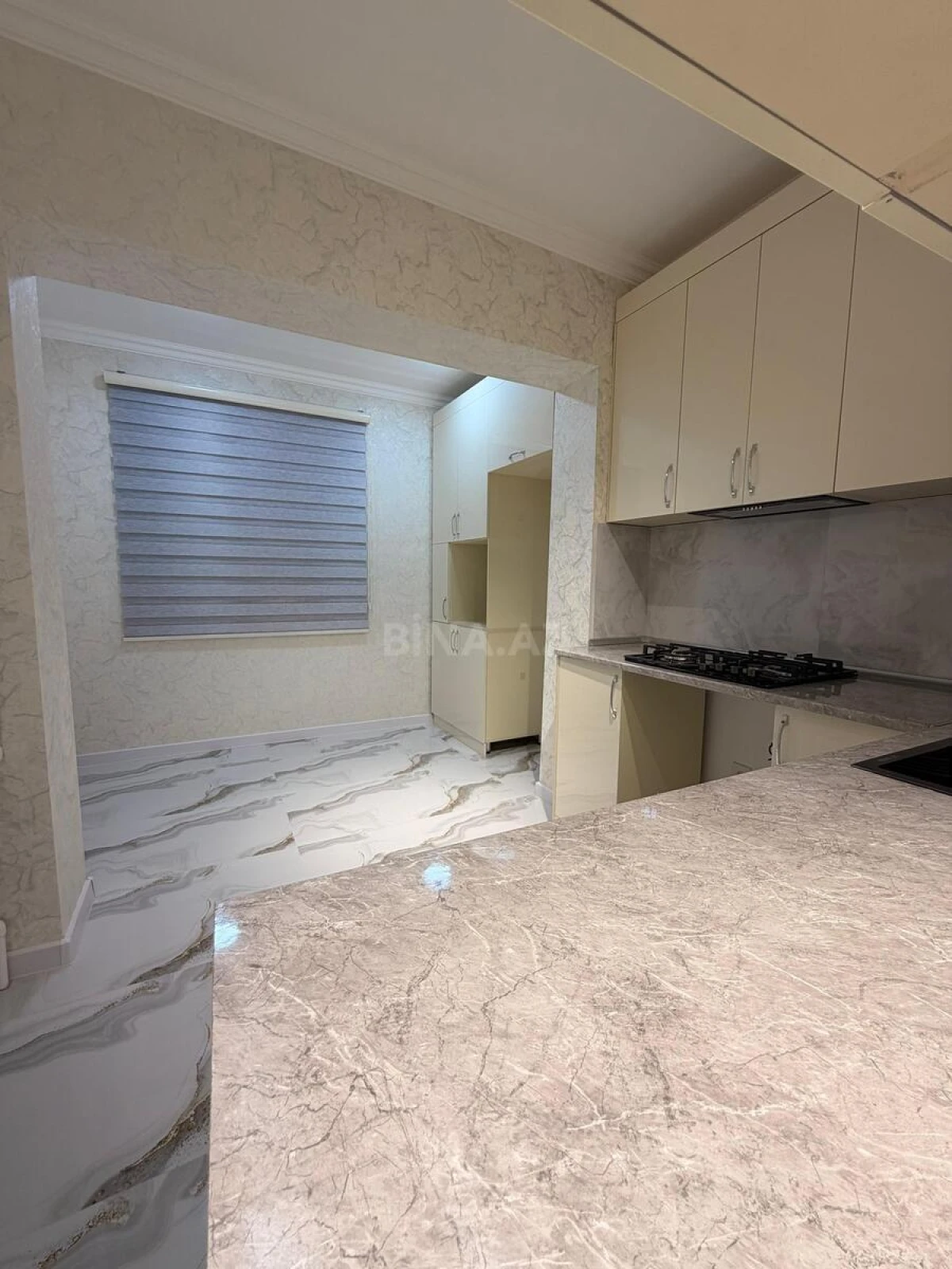 Satılır 3 otaqlı mənzil 82 m²