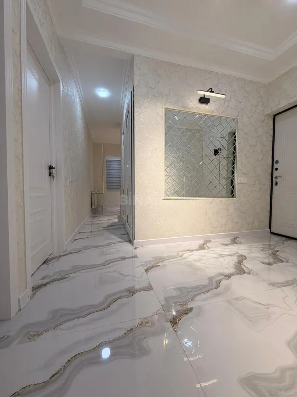 Satılır 3 otaqlı mənzil 82 m²