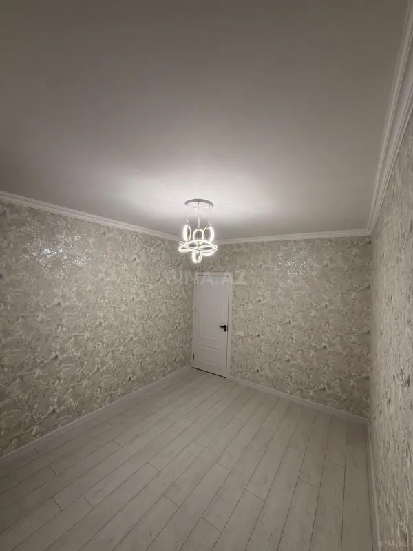 Satılır 3 otaqlı mənzil 82 m²