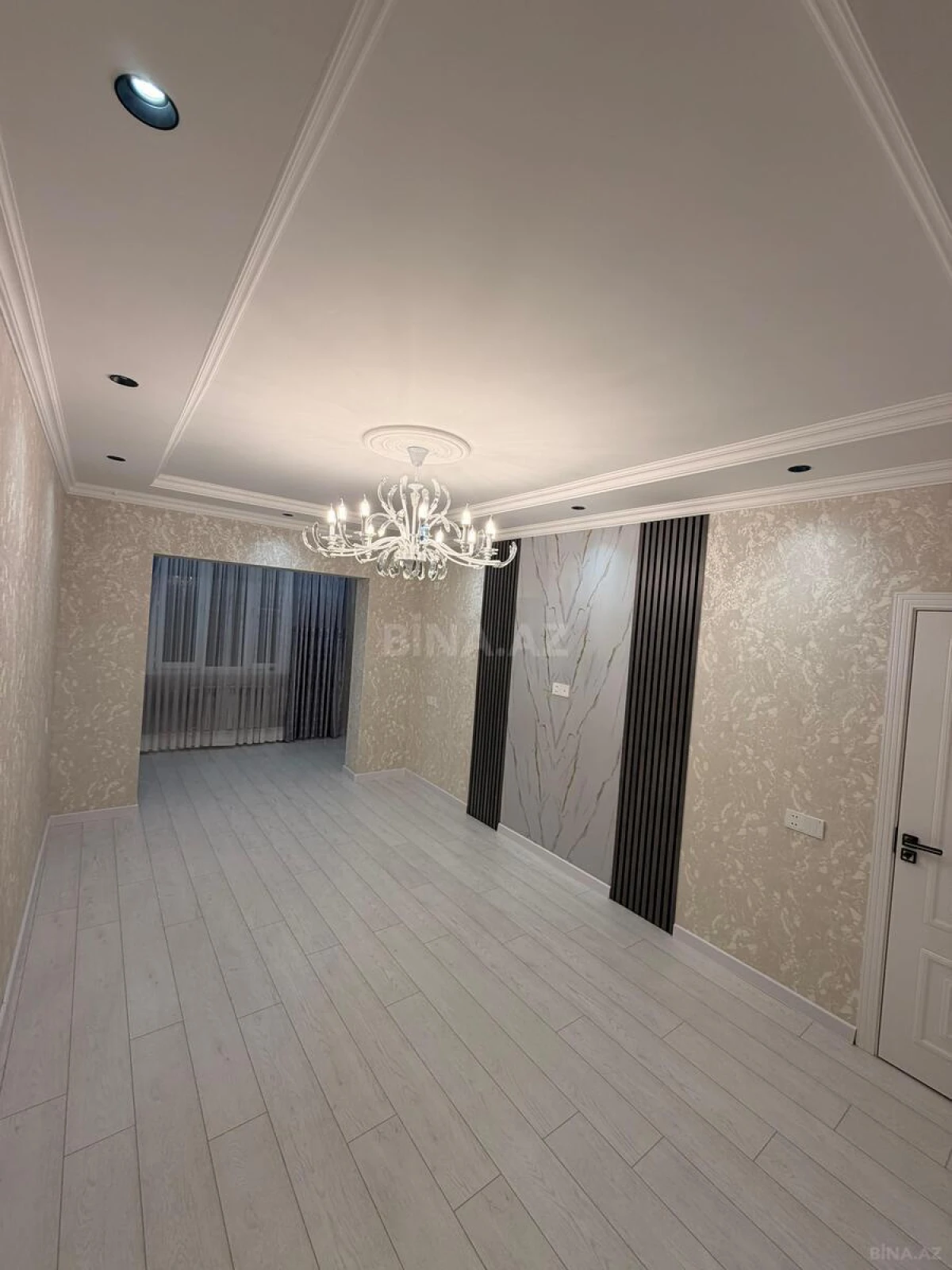 Satılır 3 otaqlı mənzil 82 m²