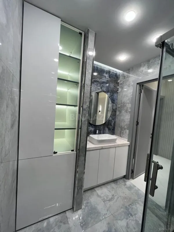 Kirayə verilir 2 otaqlı mənzil 65 m²