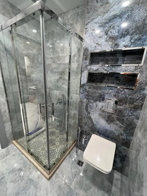 Kirayə verilir 2 otaqlı mənzil 65 m²