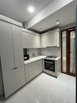 Kirayə verilir 2 otaqlı mənzil 65 m²