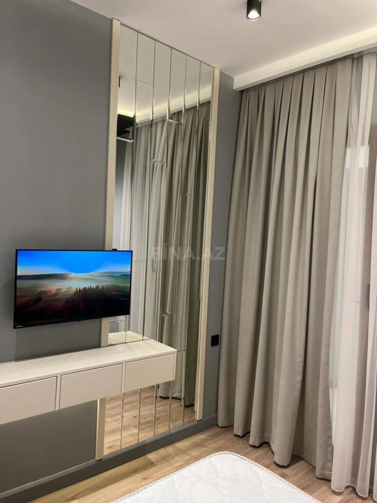 Kirayə verilir 2 otaqlı mənzil 65 m²