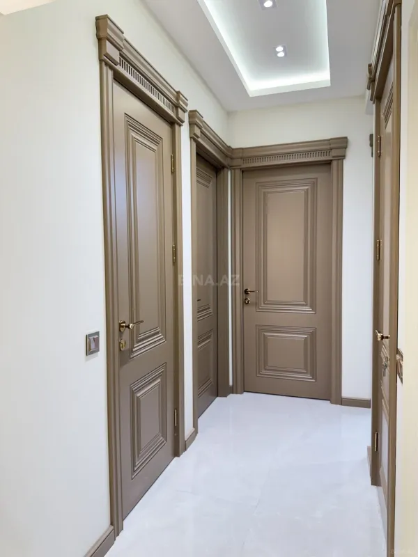 Kirayə verilir 4 otaqlı mənzil 140 m²