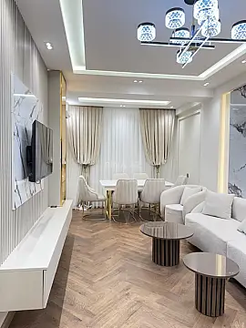 Kirayə verilir 4 otaqlı mənzil 140 m²