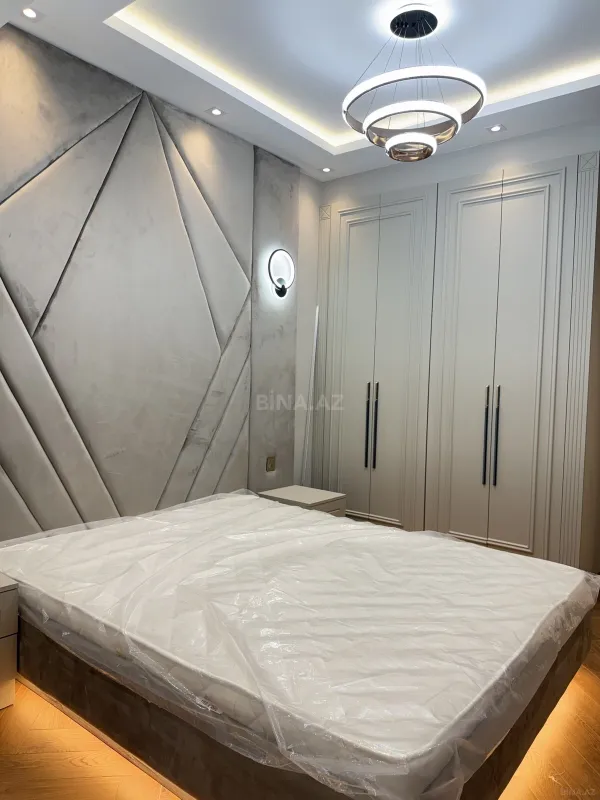 Kirayə verilir 4 otaqlı mənzil 140 m²