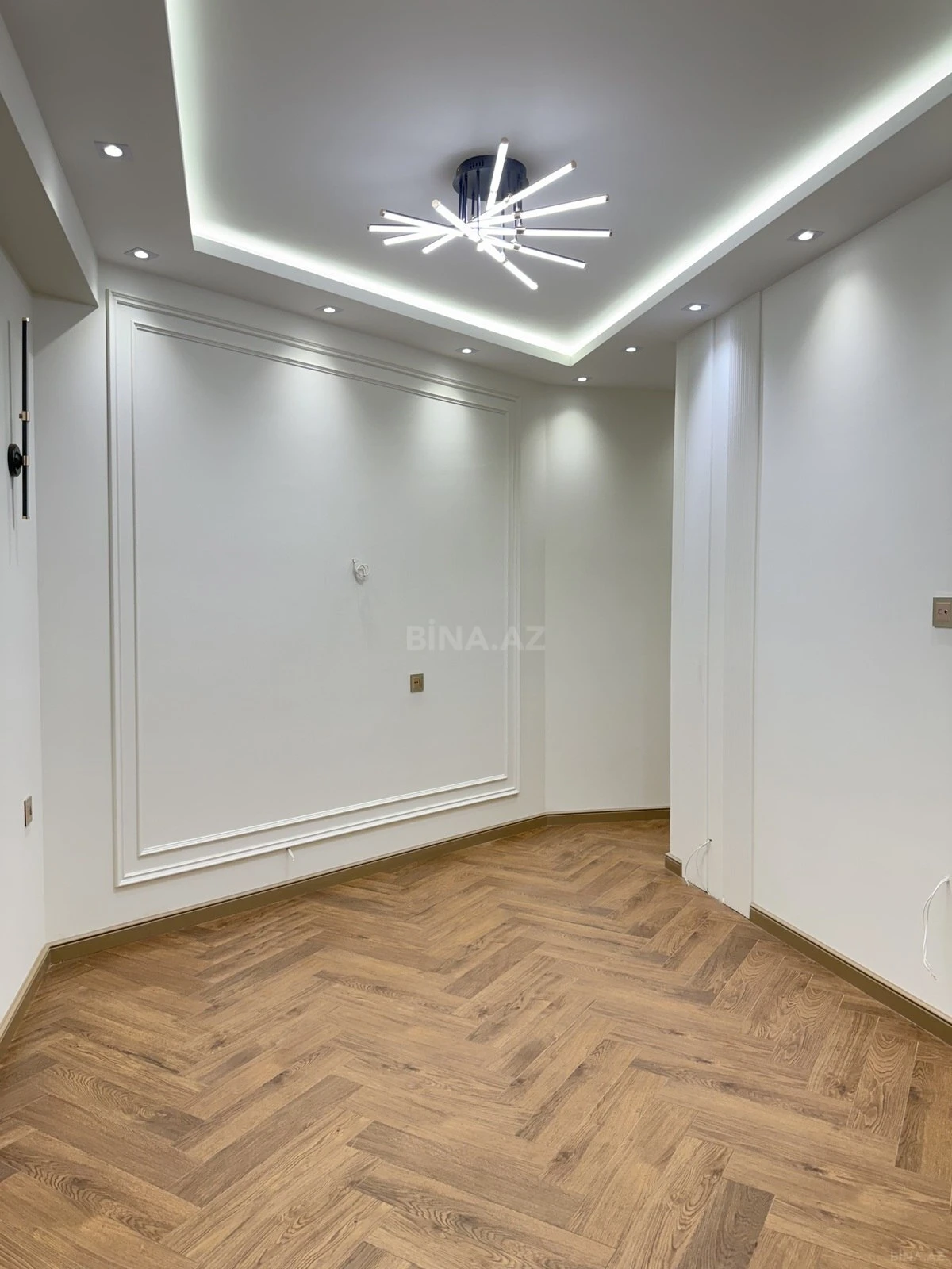 Kirayə verilir 4 otaqlı mənzil 140 m²